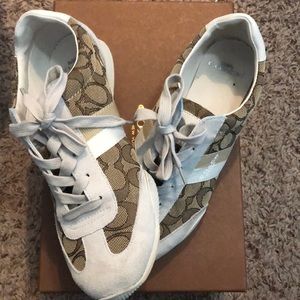Coach Khaki suede shoes